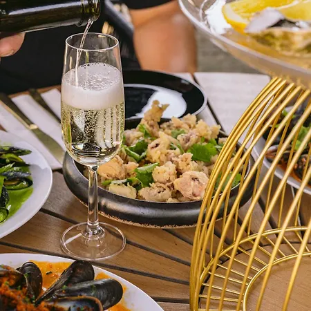 I Restauracja Palacyk Tyrolski Отель 3*